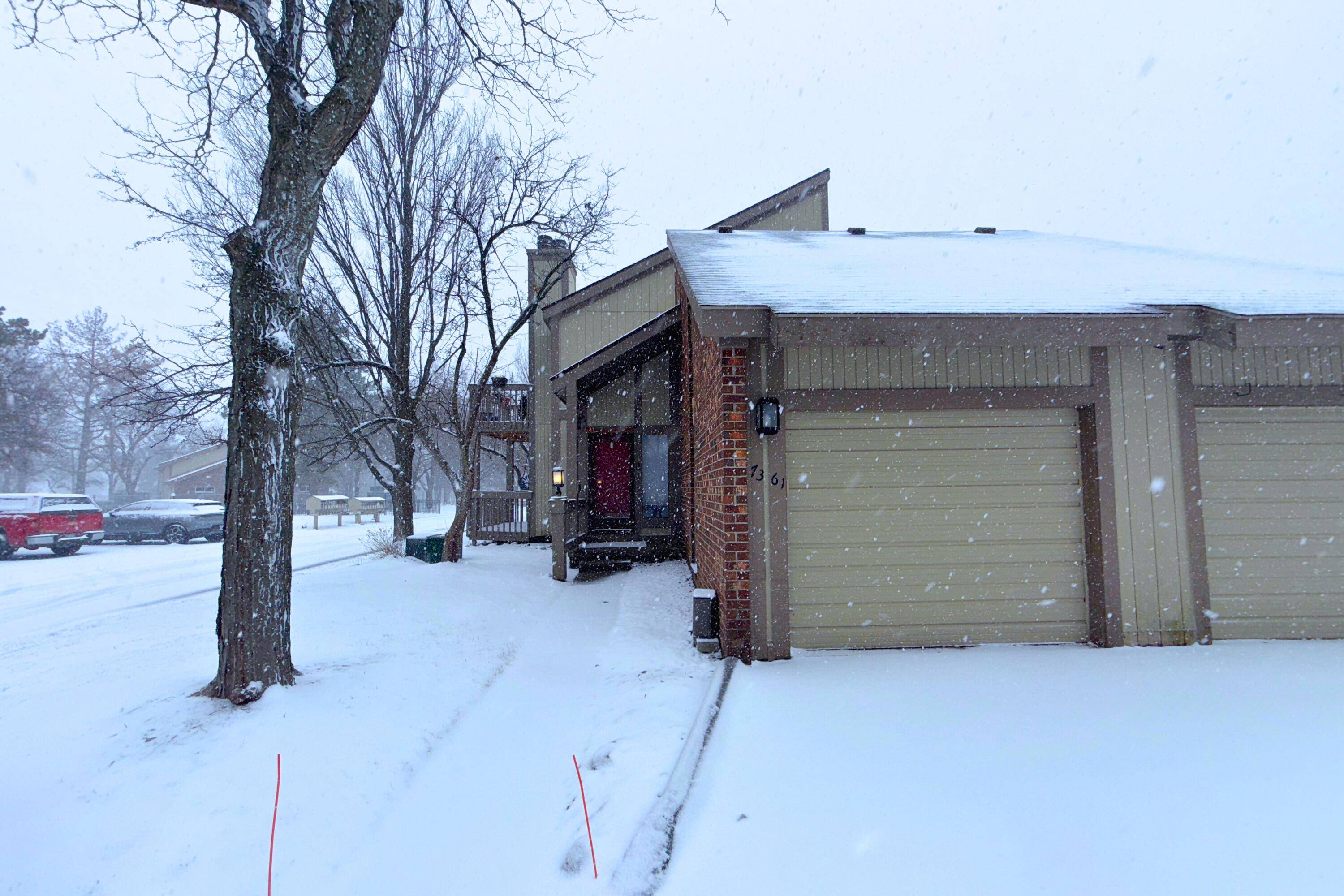 West Bloomfield, MI 48322,7361 Radcliff DR