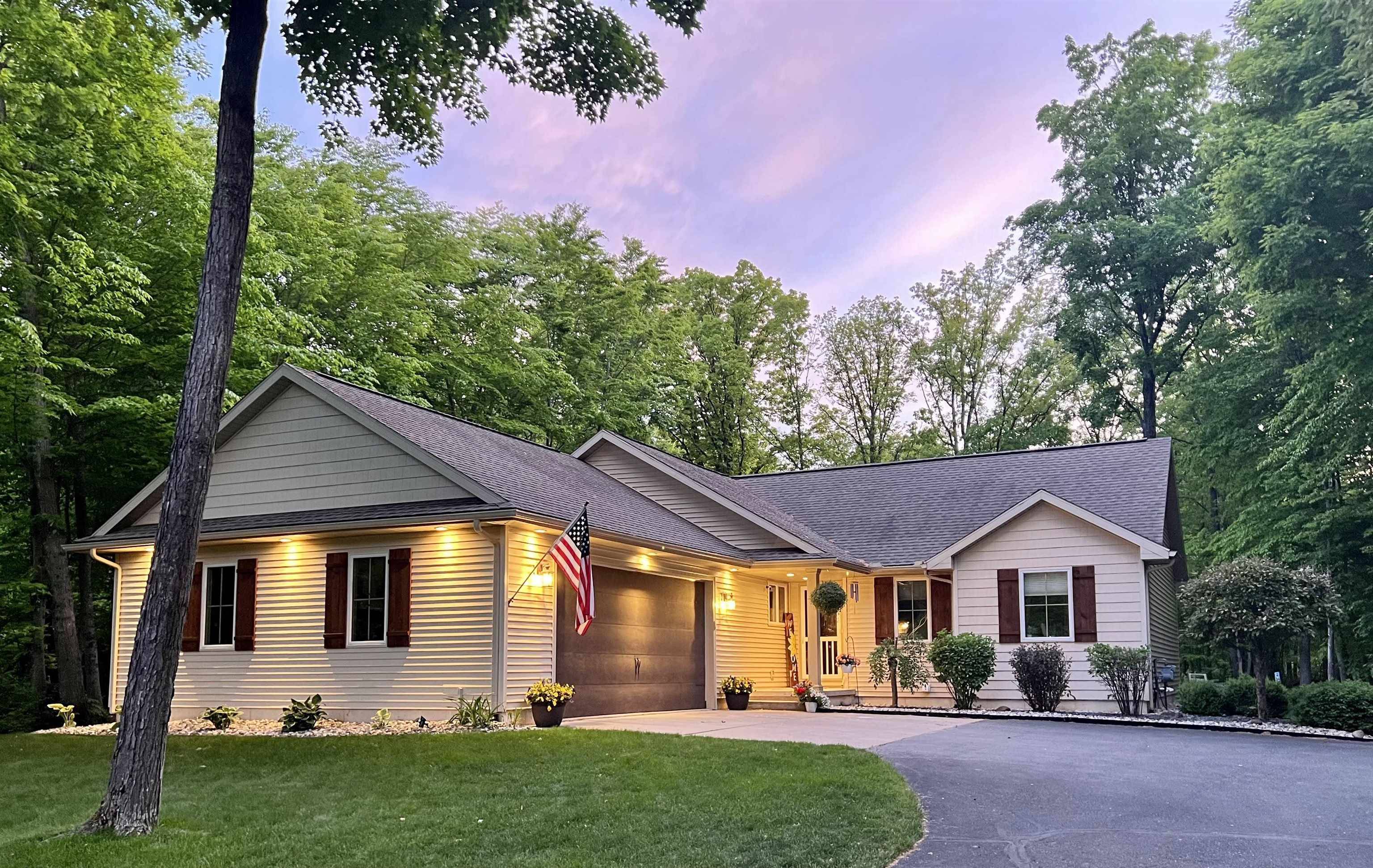 Big Rapids, MI 49307,21522 Forest TRL