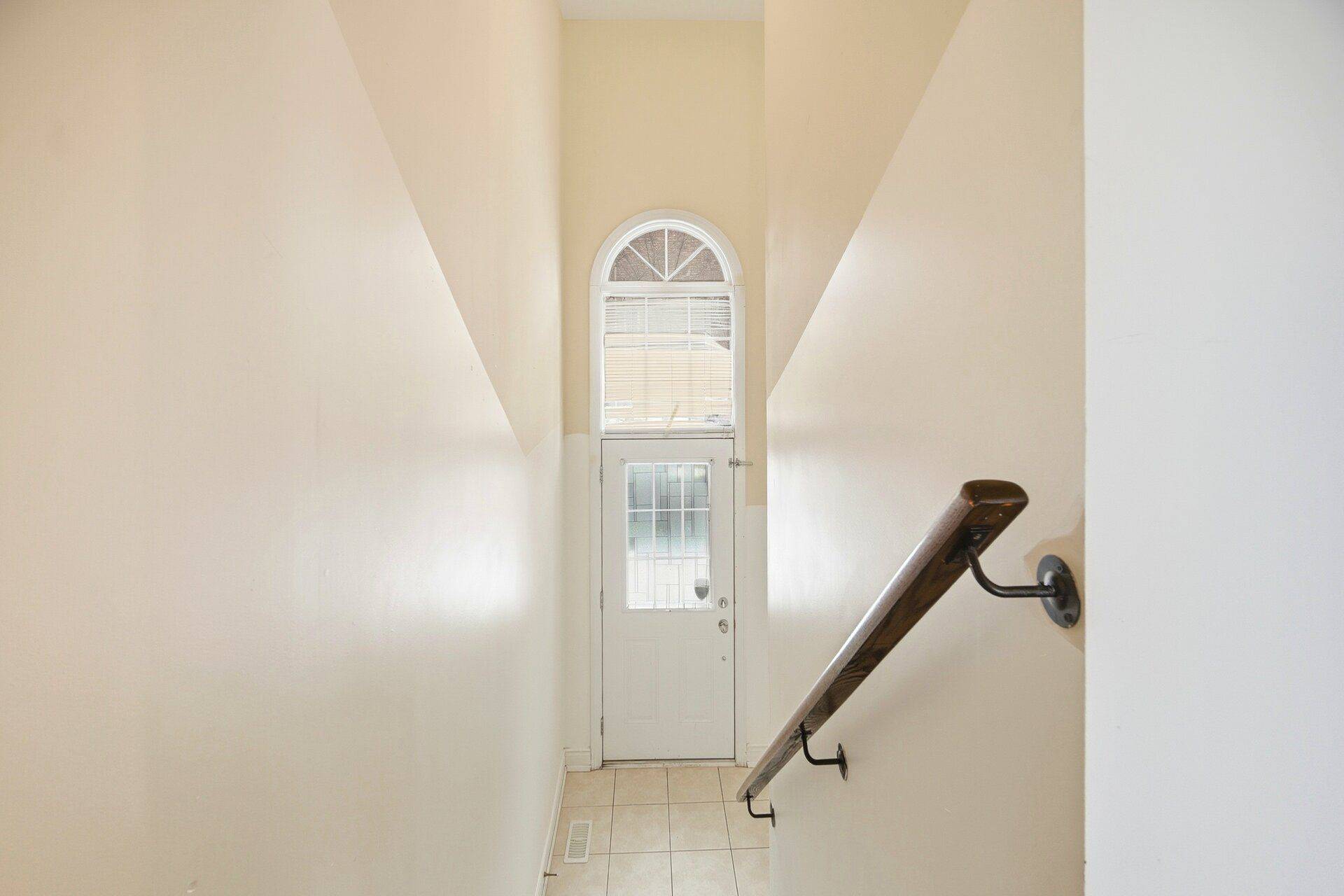 Mississauga, ON L5N 0C5,7114 Triumph LN