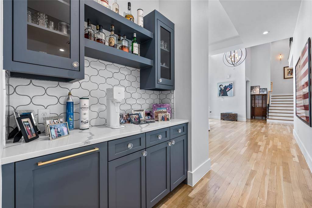 Dallas, TX 75244,4431 Myerwood Lane