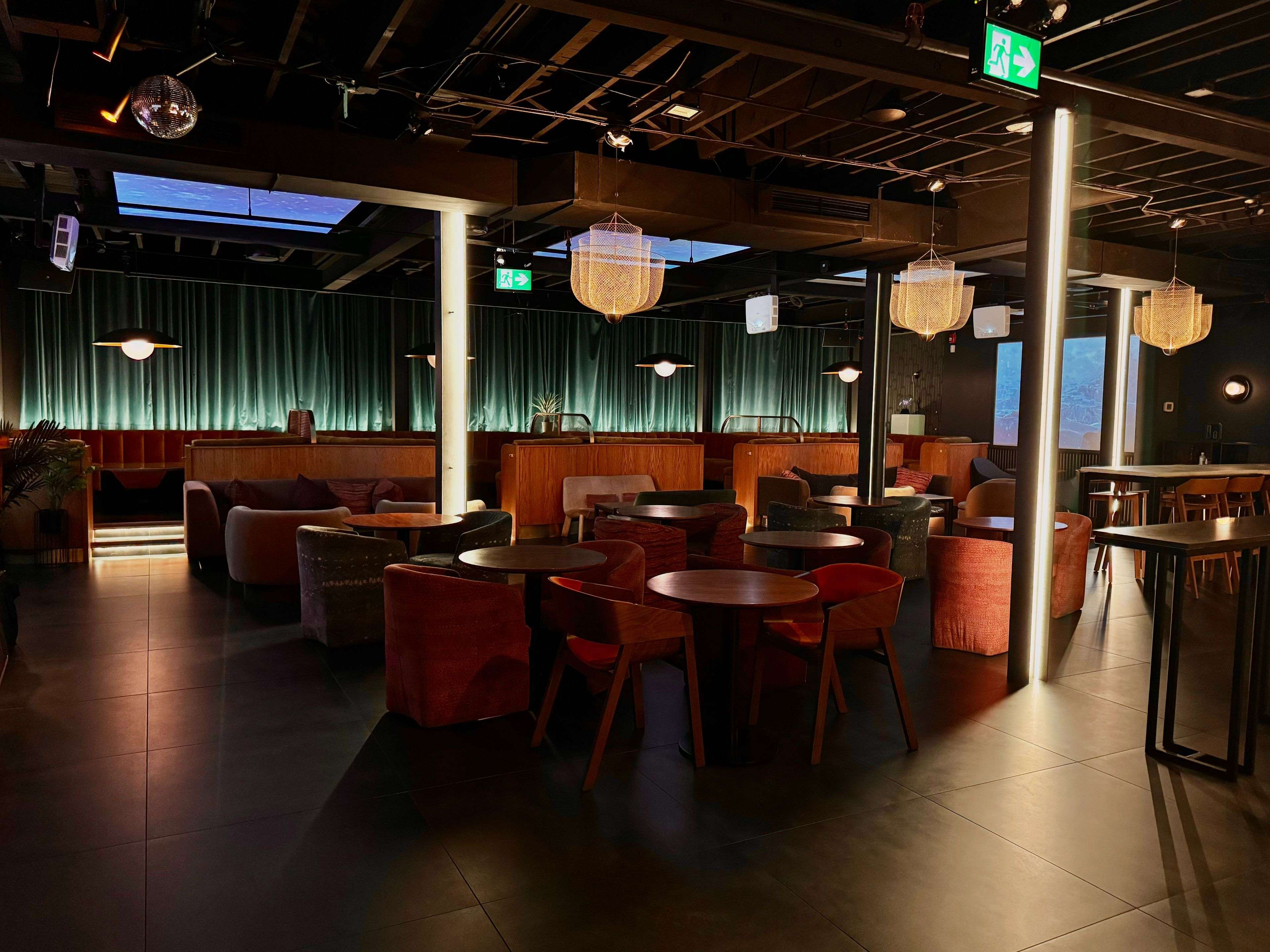 Toronto C01, ON M6J 1G1,739 Queen ST W #2nd Floor