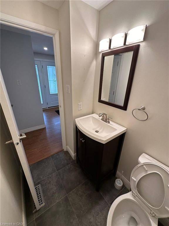 Kitchener, ON N2E 1V9,8 Roseneath CRES