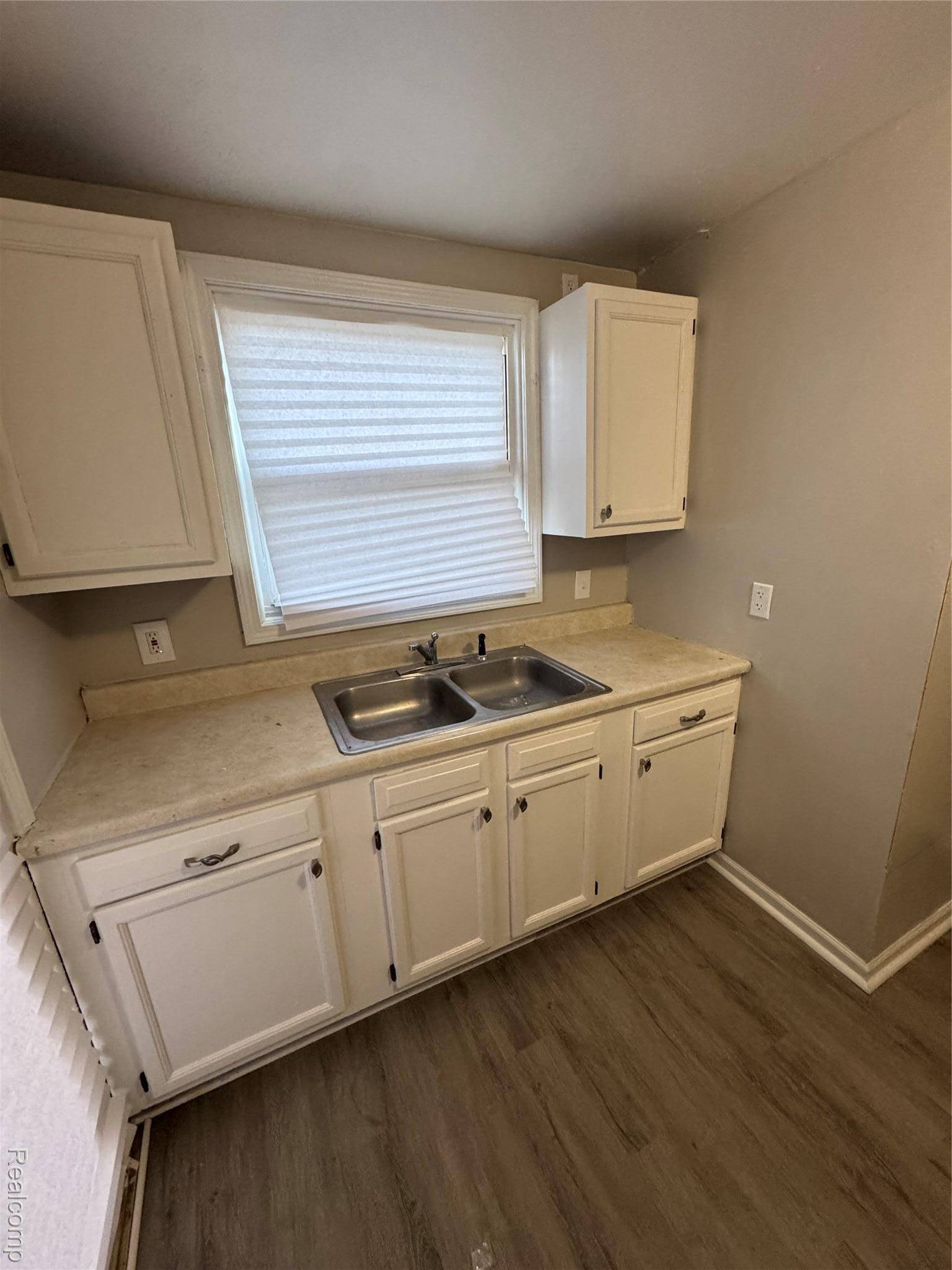 Roseville, MI 48066,17530 Oakdale ST