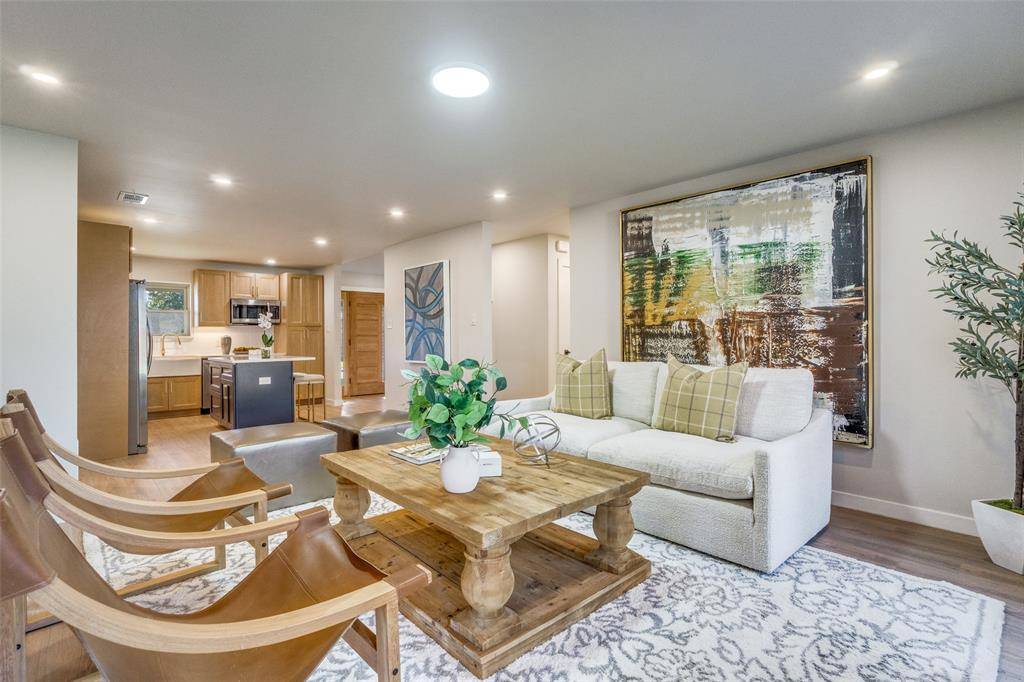 Dallas, TX 75248,7761 La Cosa Drive