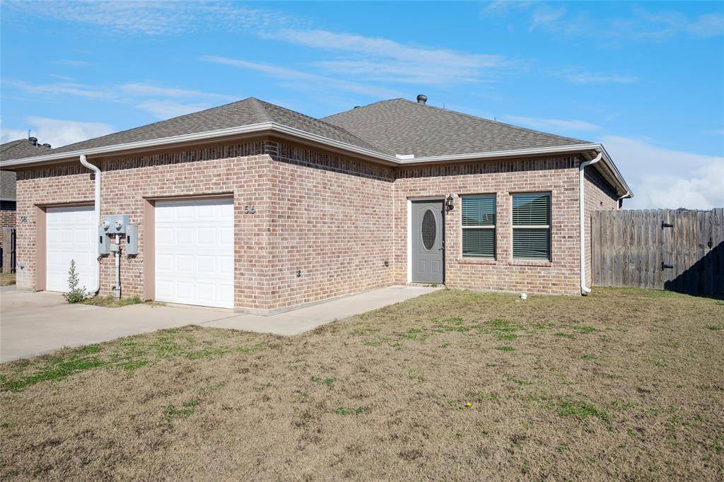 Gunter, TX 75058,516-518 Wood Drive