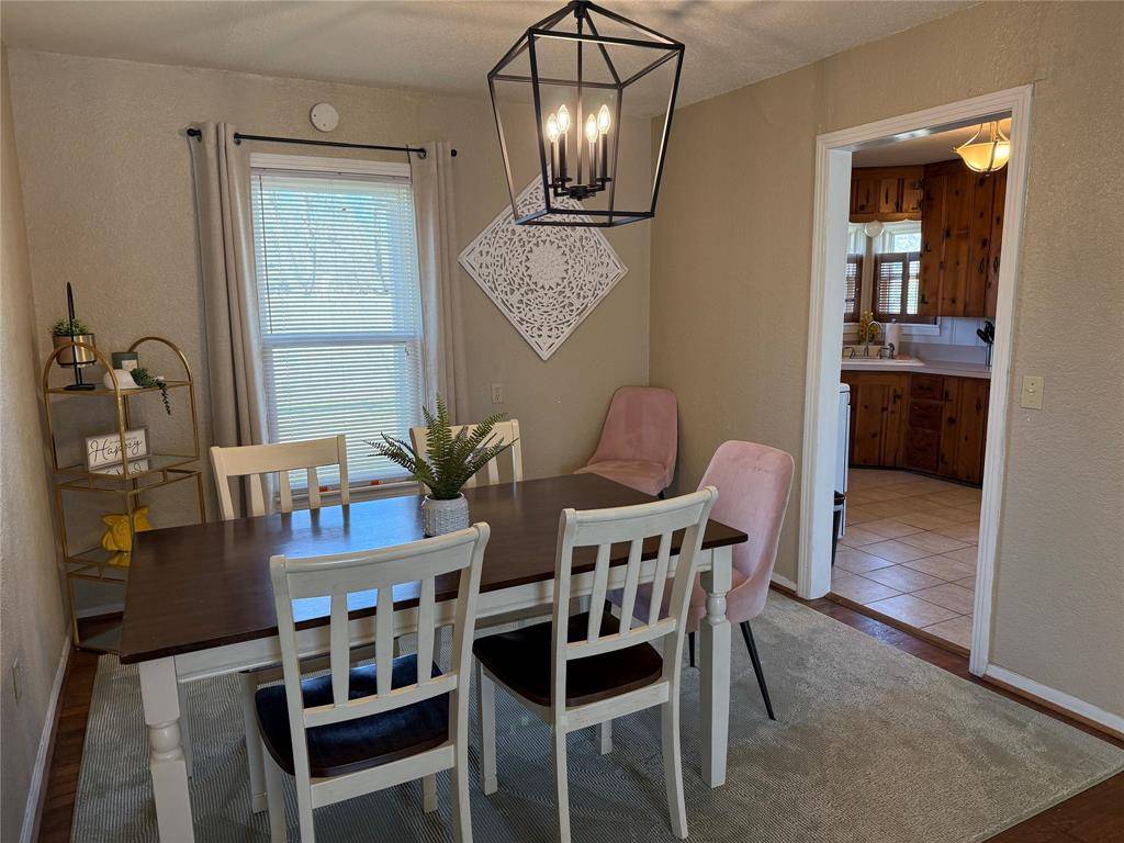 Granbury, TX 76048,501 N Travis Street