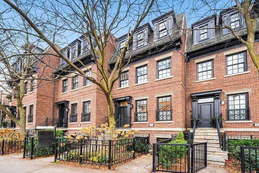 Toronto C02, ON M5R 1H8,121 Davenport RD