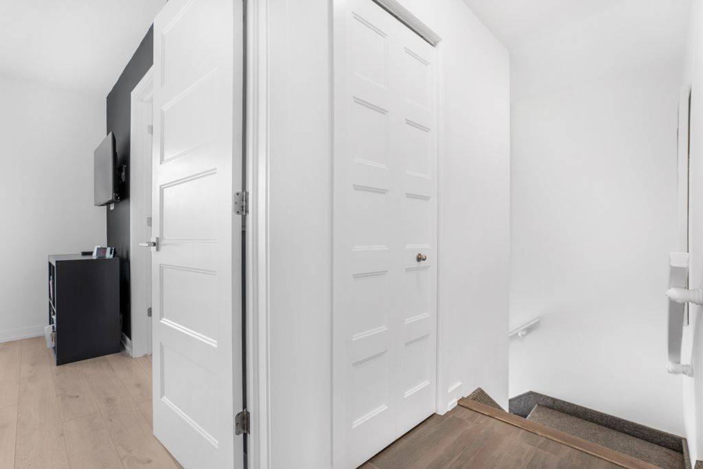 Clarence-rockland, ON K4K 0K5,292 Masters LN #225