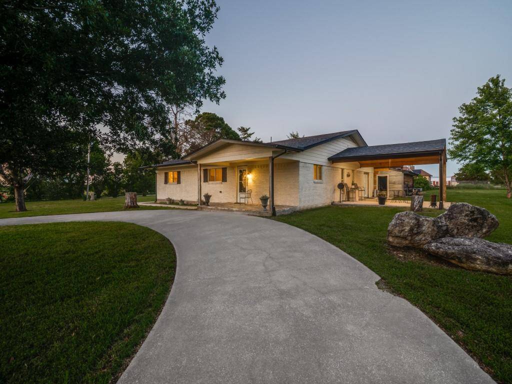 Greenville, TX 75402,3447 County Rd 2182