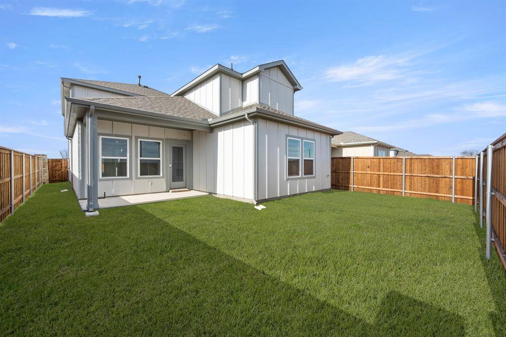 Denton, TX 76249,1408 Blackthorne Lane