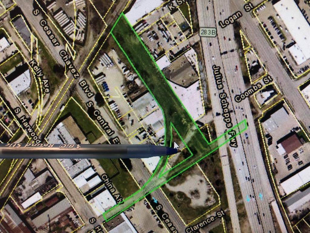 Dallas, TX 75215,2119 Coombs Street