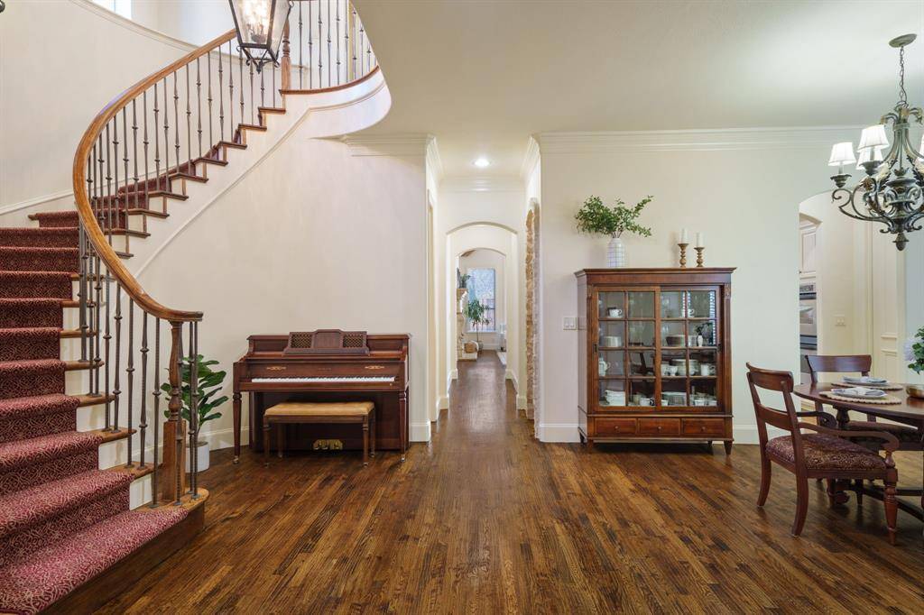 Dallas, TX 75252,6724 Frankford Road