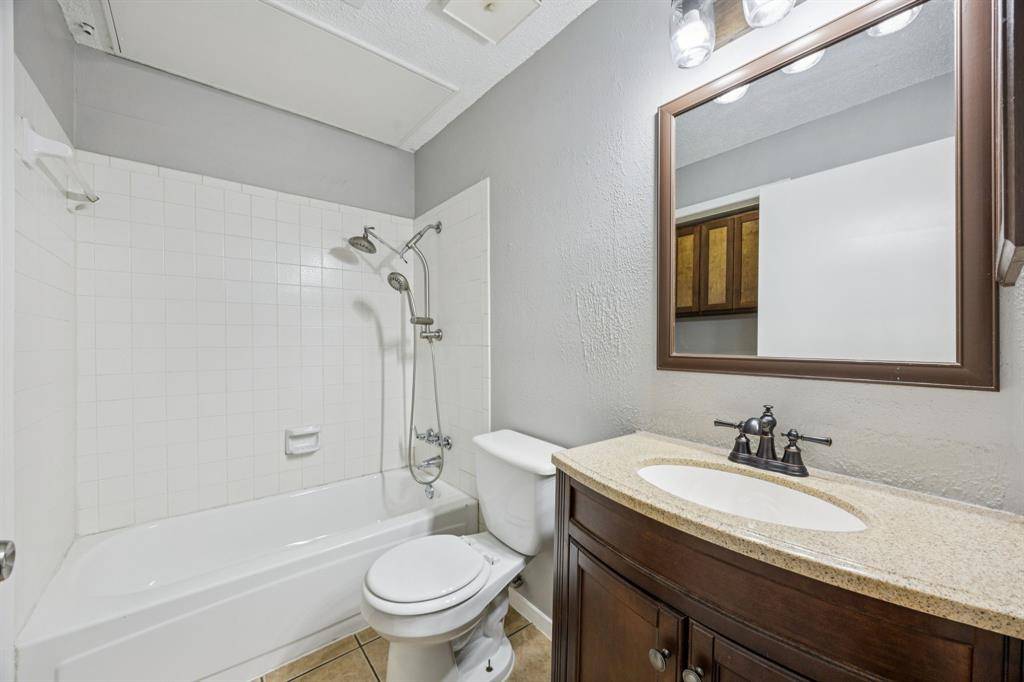 Rowlett, TX 75088,6814 Dolphin Circle