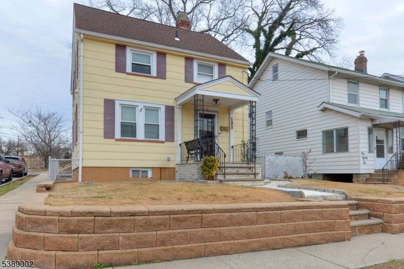 Belleville Twp., NJ 07109,190 Malone Ave