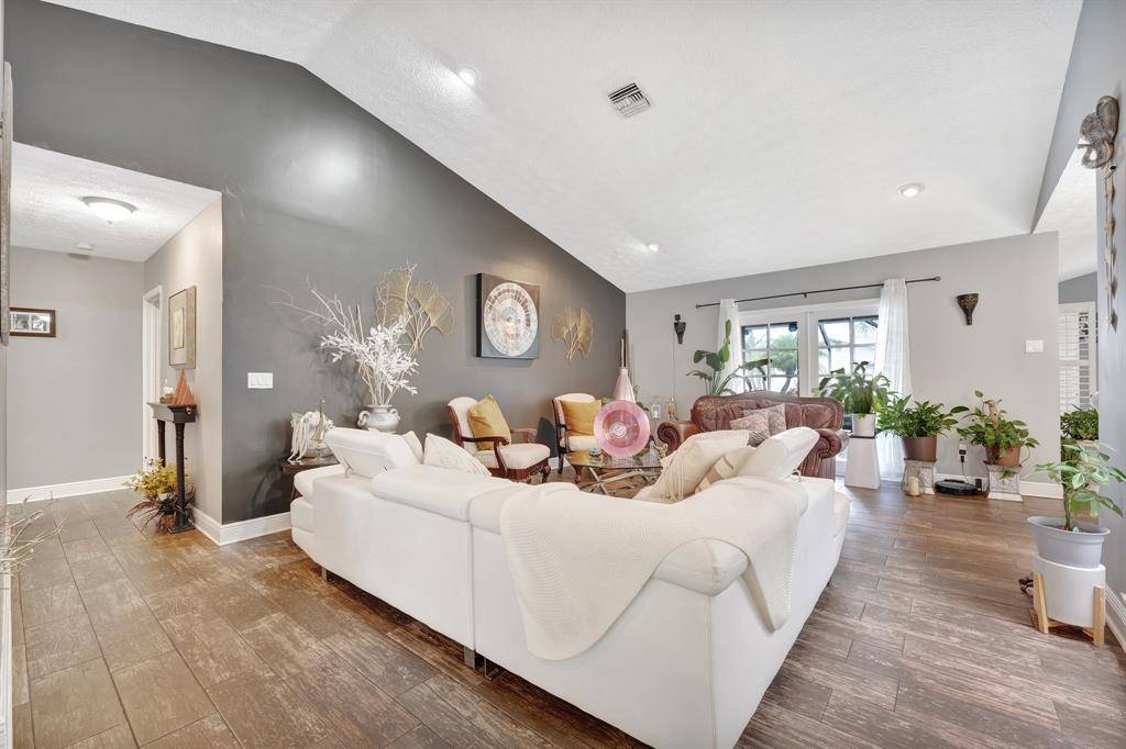 Plantation, FL 33317,1221 SW 59th Ave