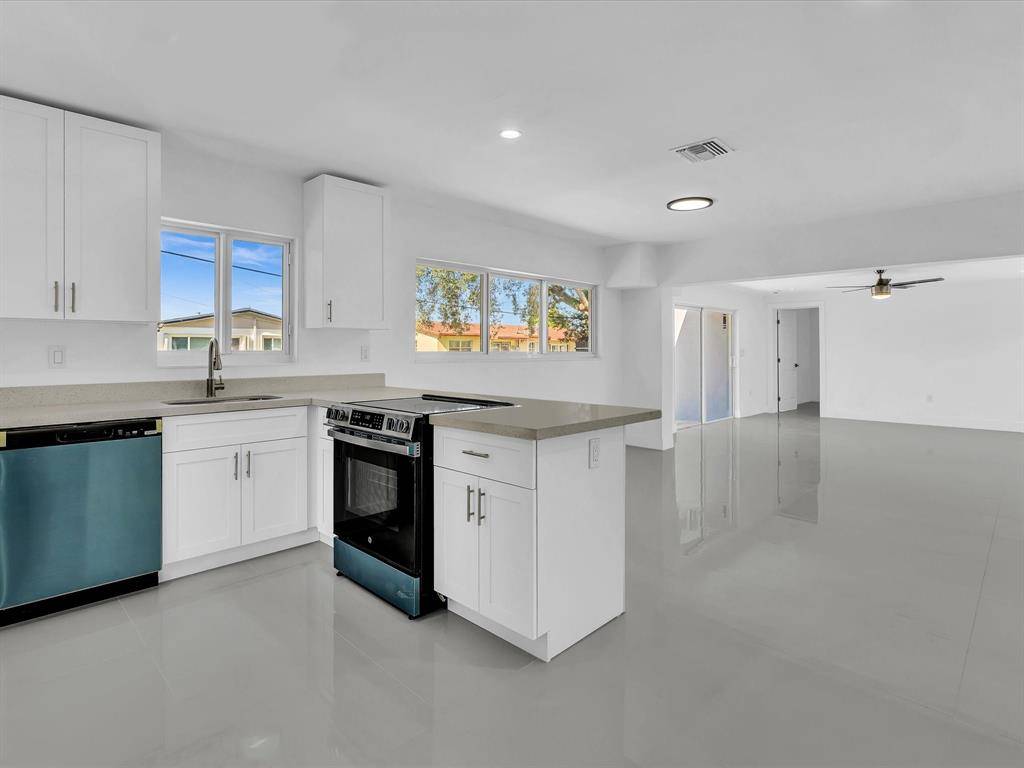 Miami Gardens, FL 33169,17800 NW 11th Ave