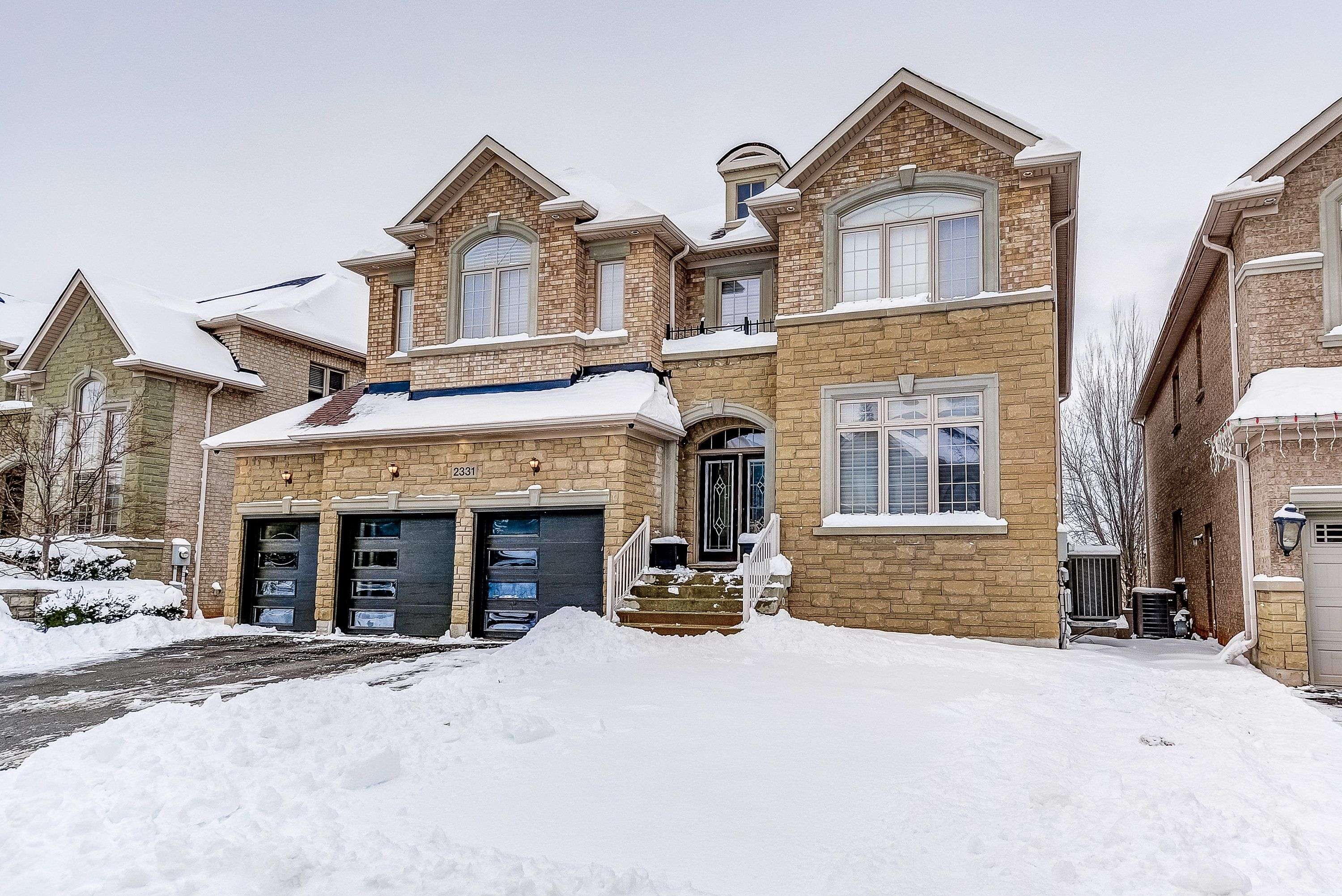 2331 Rideau DR, Oakville, ON L6H 7R6