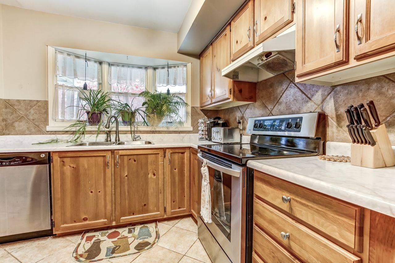 Tillsonburg, ON N4G 5E9,47 Seres DR