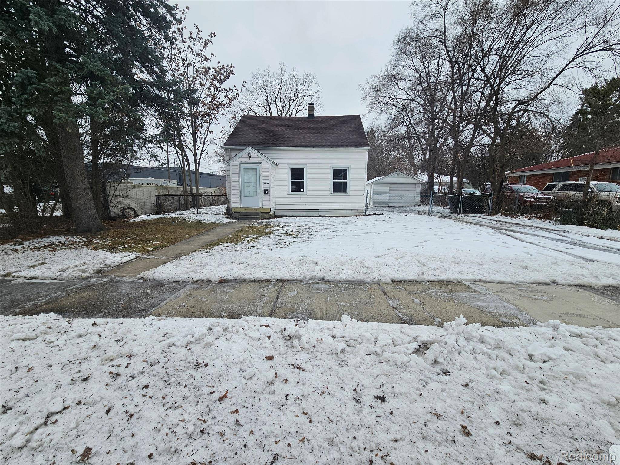 Warren, MI 48089,20737 NUMMER ST