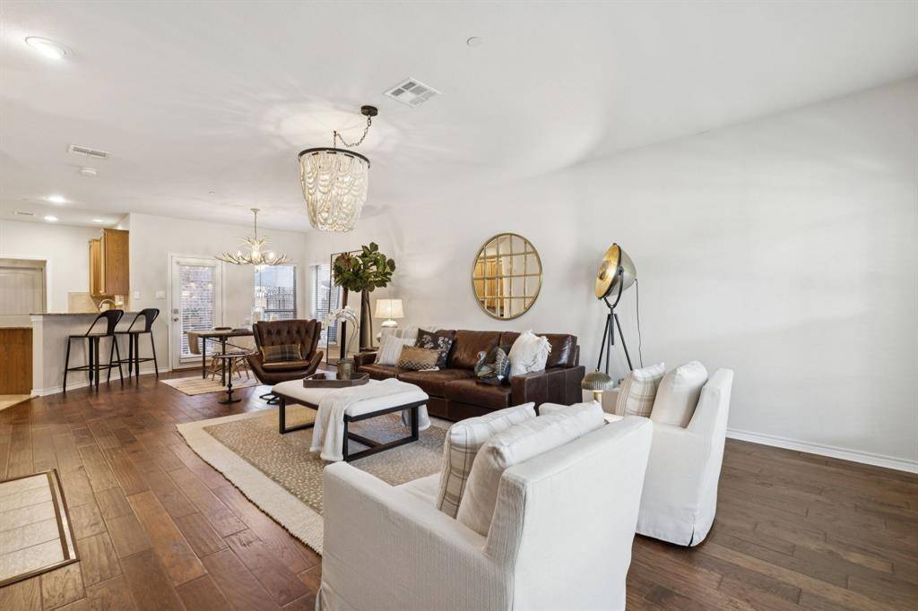 Allen, TX 75013,2005 Downing Street