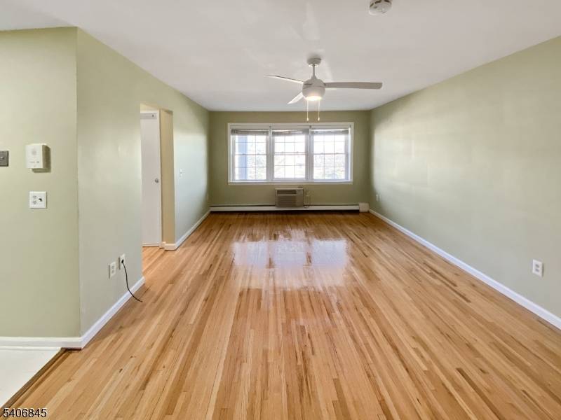 Clifton City, NJ 07013,605 Grove #K 12