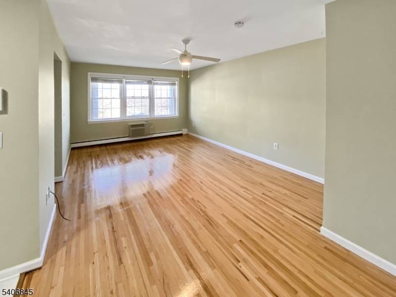 Clifton City, NJ 07013,605 Grove #K 12