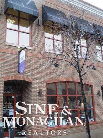 Grosse Pointe, MI 48230,17027 KERCHEVAL RD