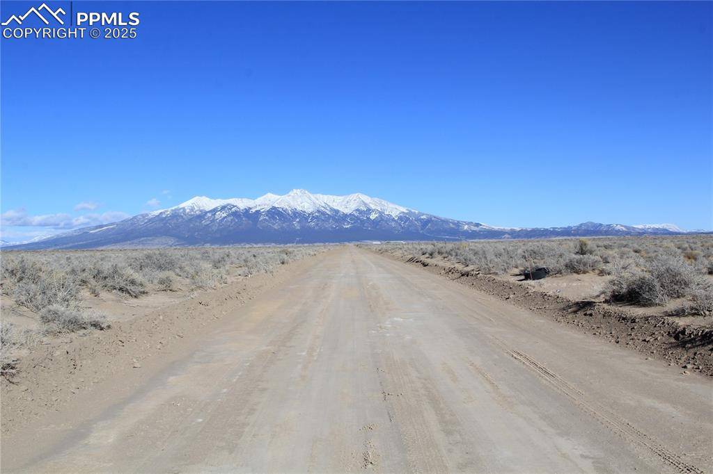 5 Stoner RD, Blanca, CO 81123