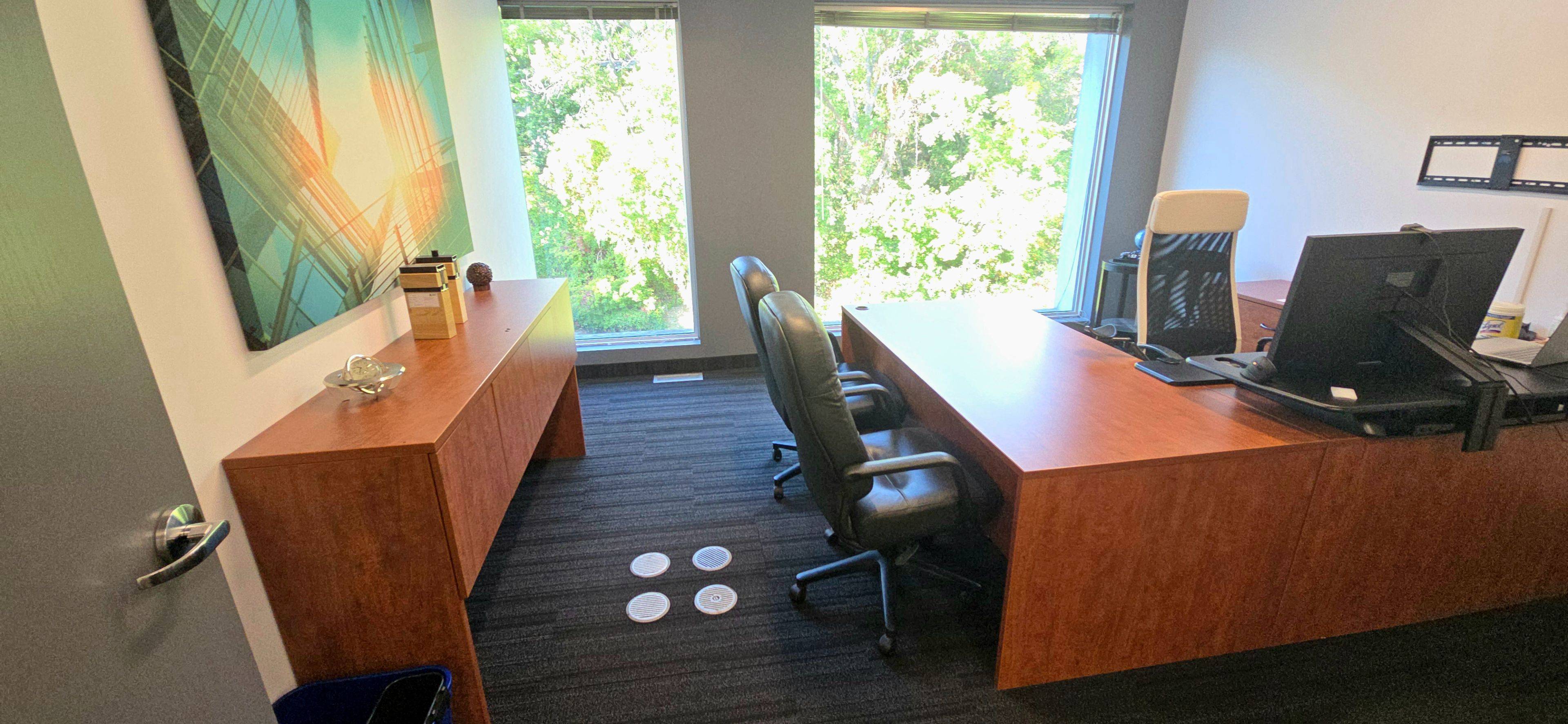 36 York Mills RD, Toronto C12, ON M2P 2E9