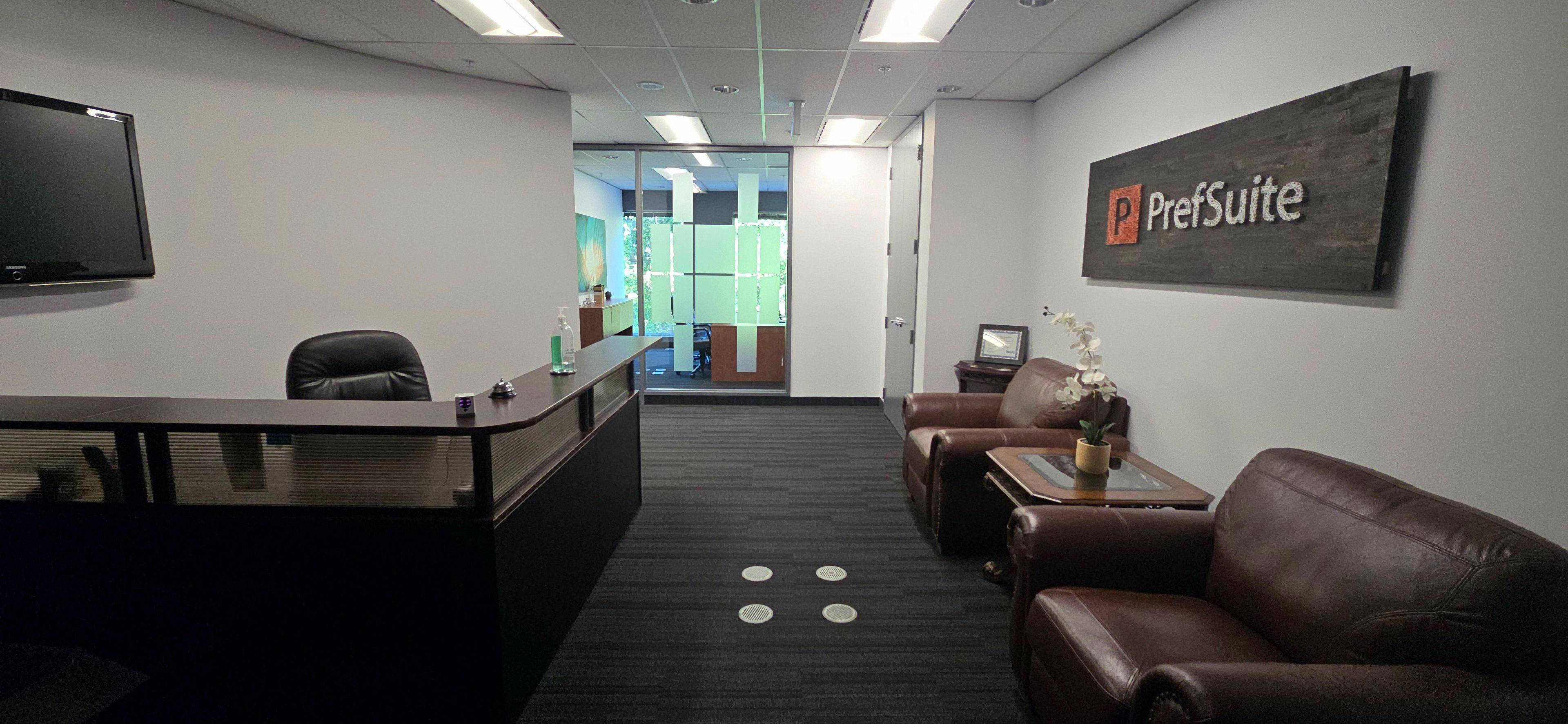 36 York Mills RD, Toronto C12, ON M2P 2E9