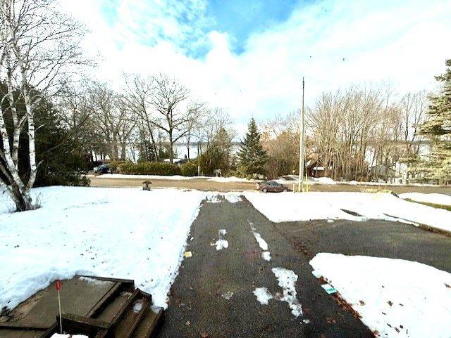 Scugog, ON L9L 1B4,37 Pettet DR