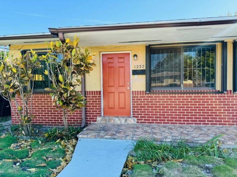 North Miami, FL 33161,1230 NE 136th Ter