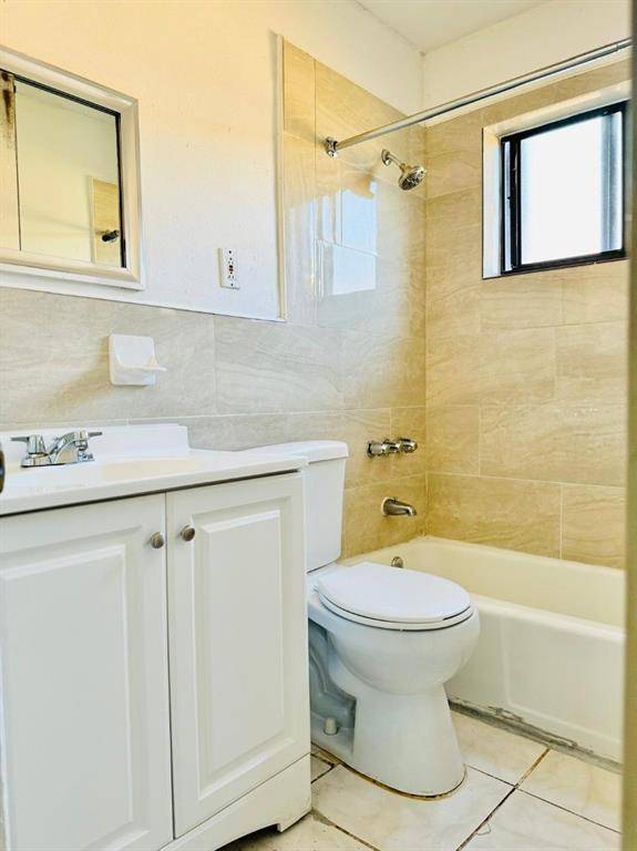 North Miami, FL 33161,1230 NE 136th Ter