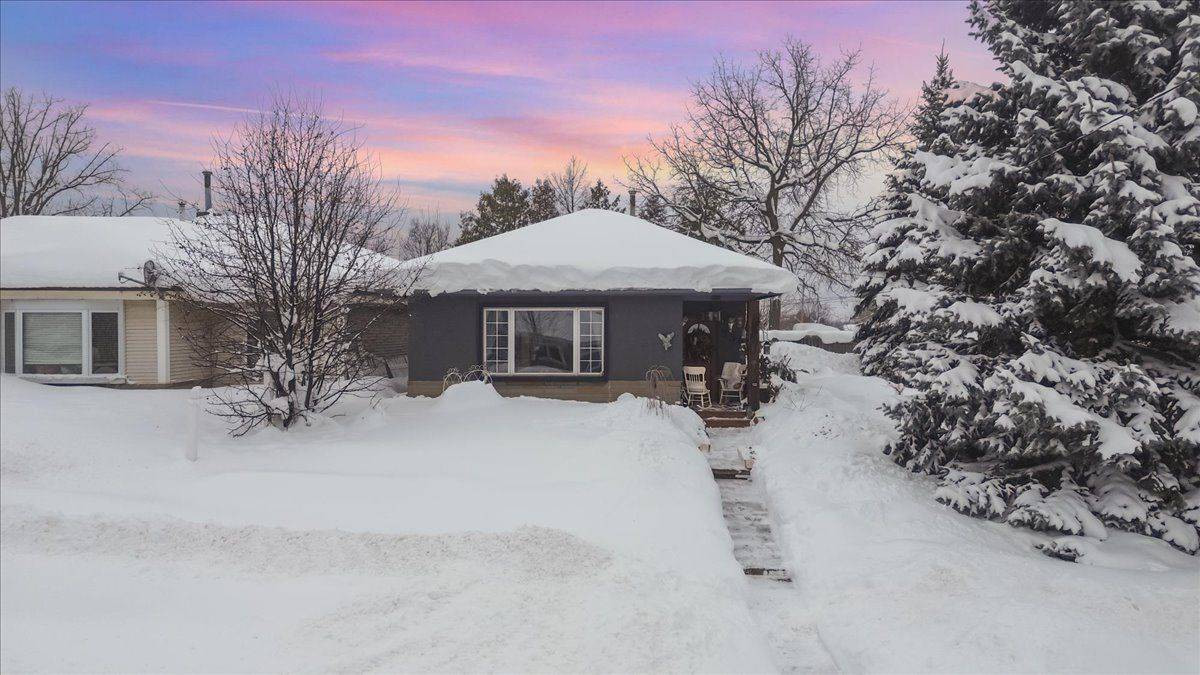 Midland, ON L4R 1T7,330 Hugel AVE