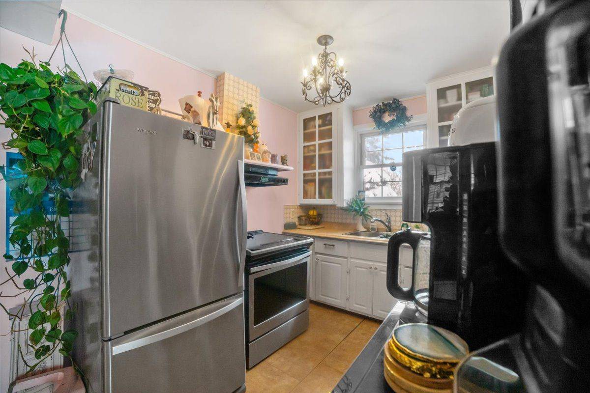 Midland, ON L4R 1T7,330 Hugel AVE