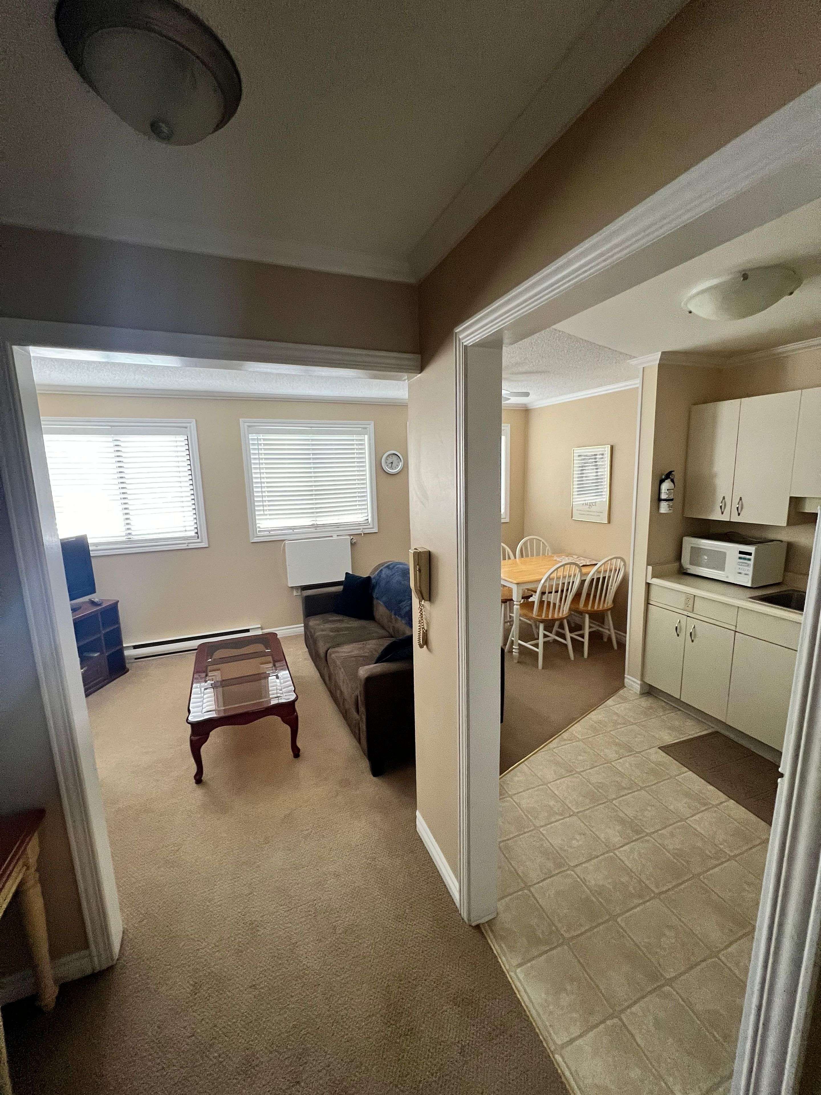 Cambridge, ON N1R 3P5,154 Ainslie St N ST