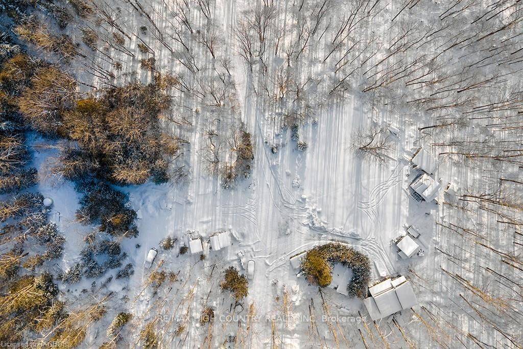 Chatsworth, ON N0H 1C0,580223 SIDEROAD 60 N/A