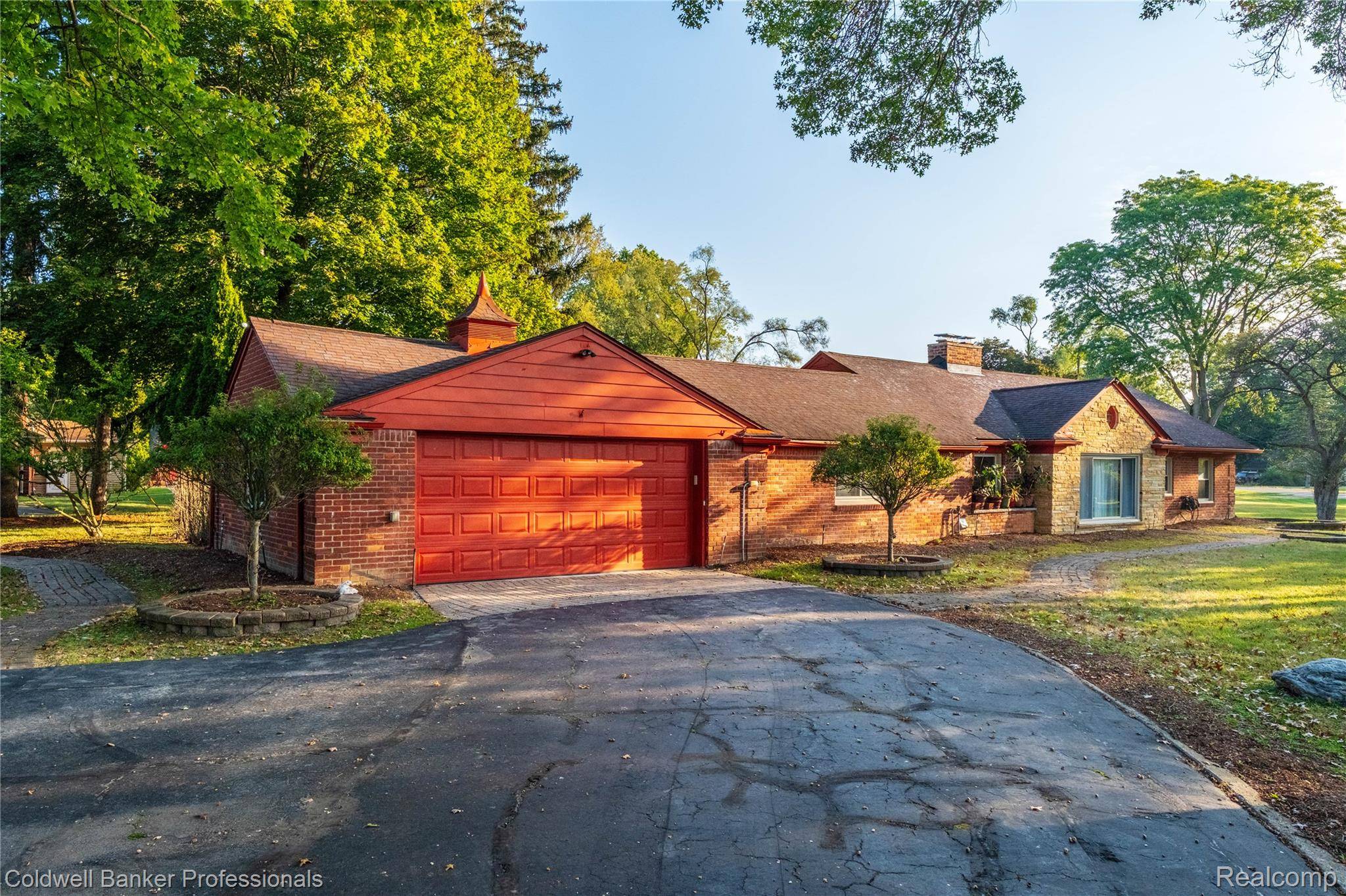 Southfield, MI 48033,25100 Peekskill