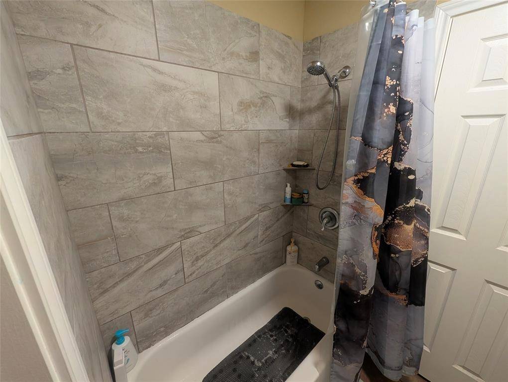 Arlington, TX 76018,5314 Umbrella Pine Court