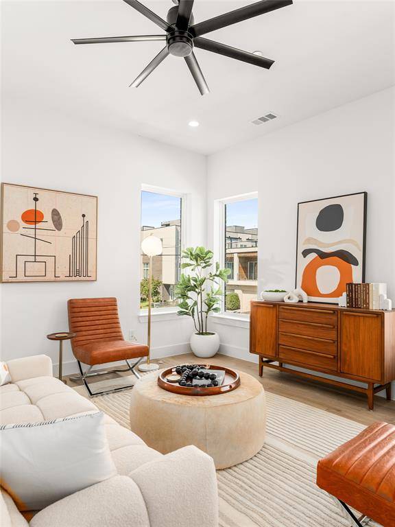 Dallas, TX 75204,2015 N Prairie Avenue #101