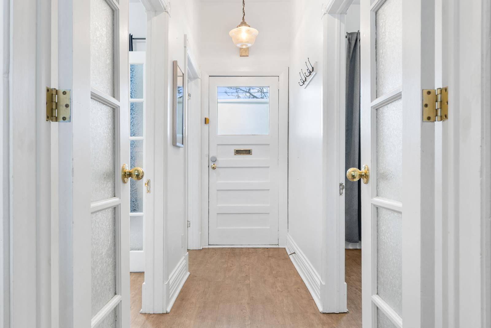 Toronto C01, ON M6J 2K5,114 Manning AVE