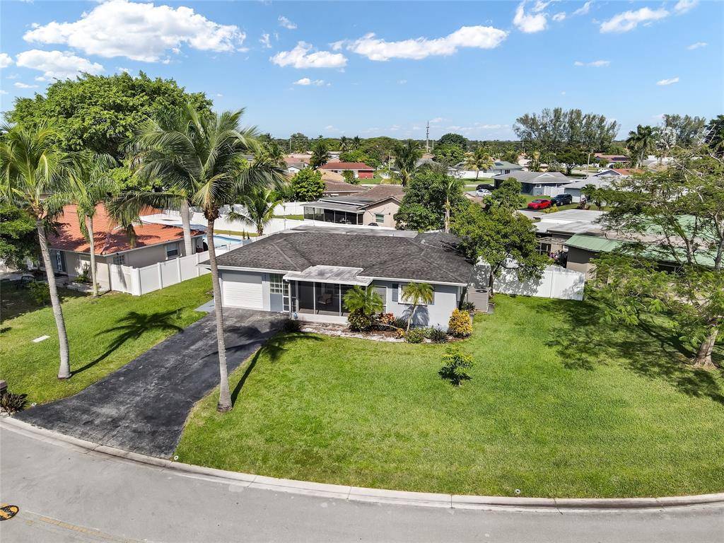 Tamarac, FL 33321,10215 NW 80th Dr