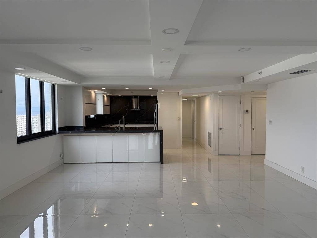 Highland Beach, FL 33487,3420 S Ocean Boulevard #PH-T