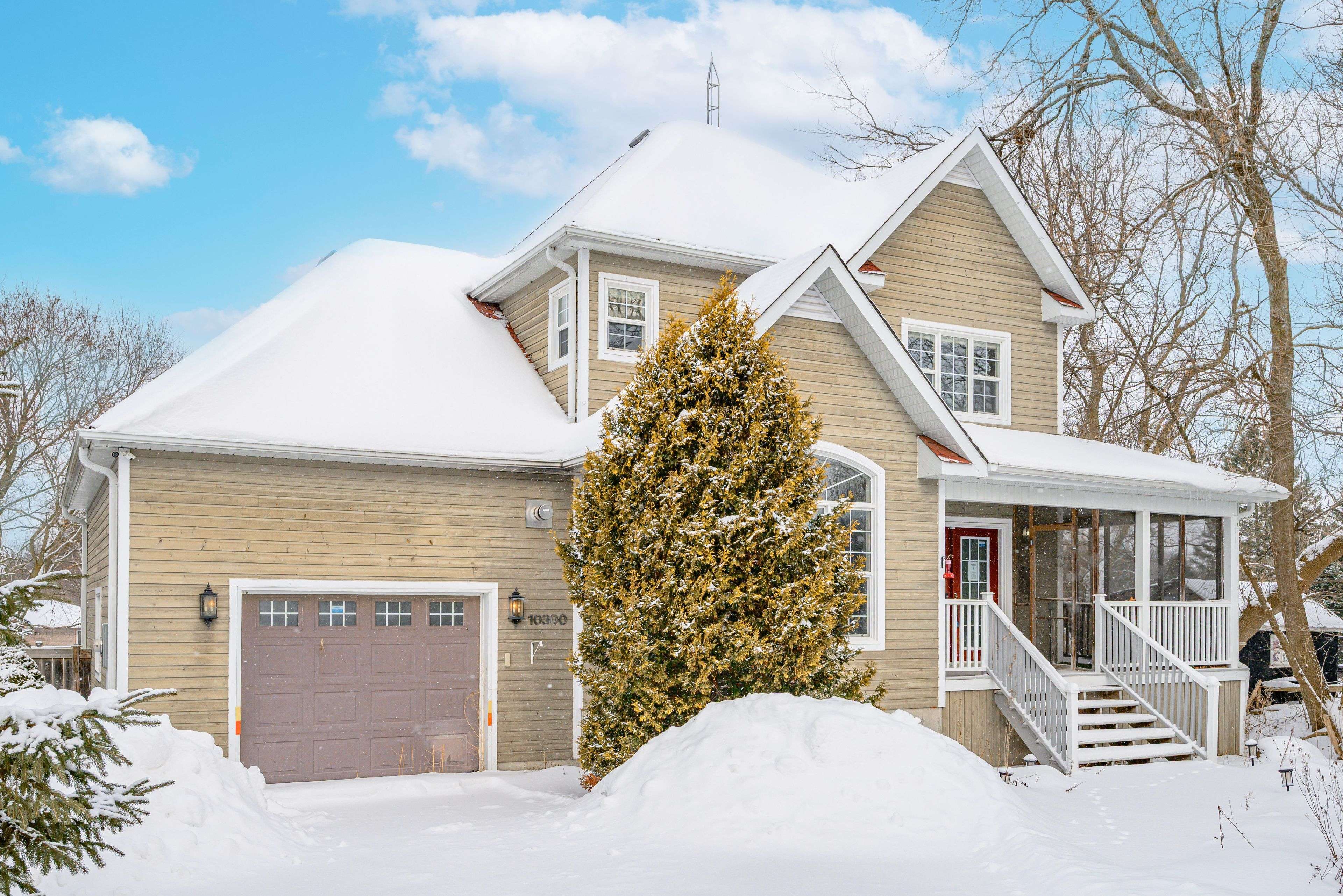 10300 Ravenshoe RD, Georgina, ON L9P 1R2