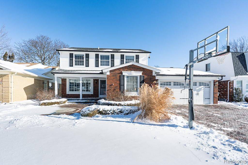 Clinton Township, MI 48038,39802 Sunderland DR