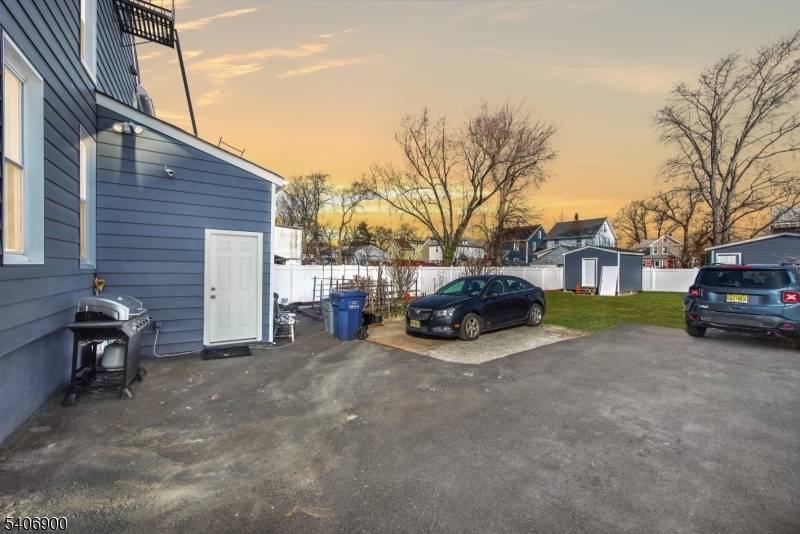 Hackensack City, NJ 07601,168 Clay St