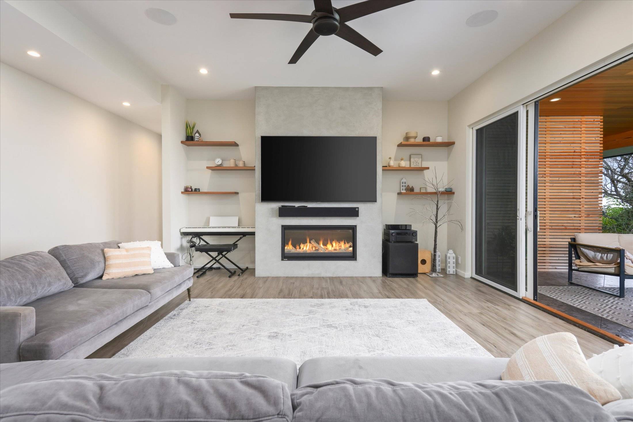 Kailua Kona, HI 96740,73-1235 KAUILANIAKEA DR