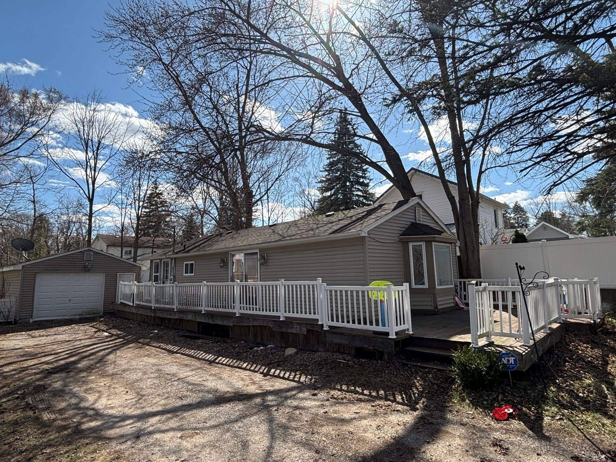 Mount Pleasant, MI 48858,1109 W Pickard ST