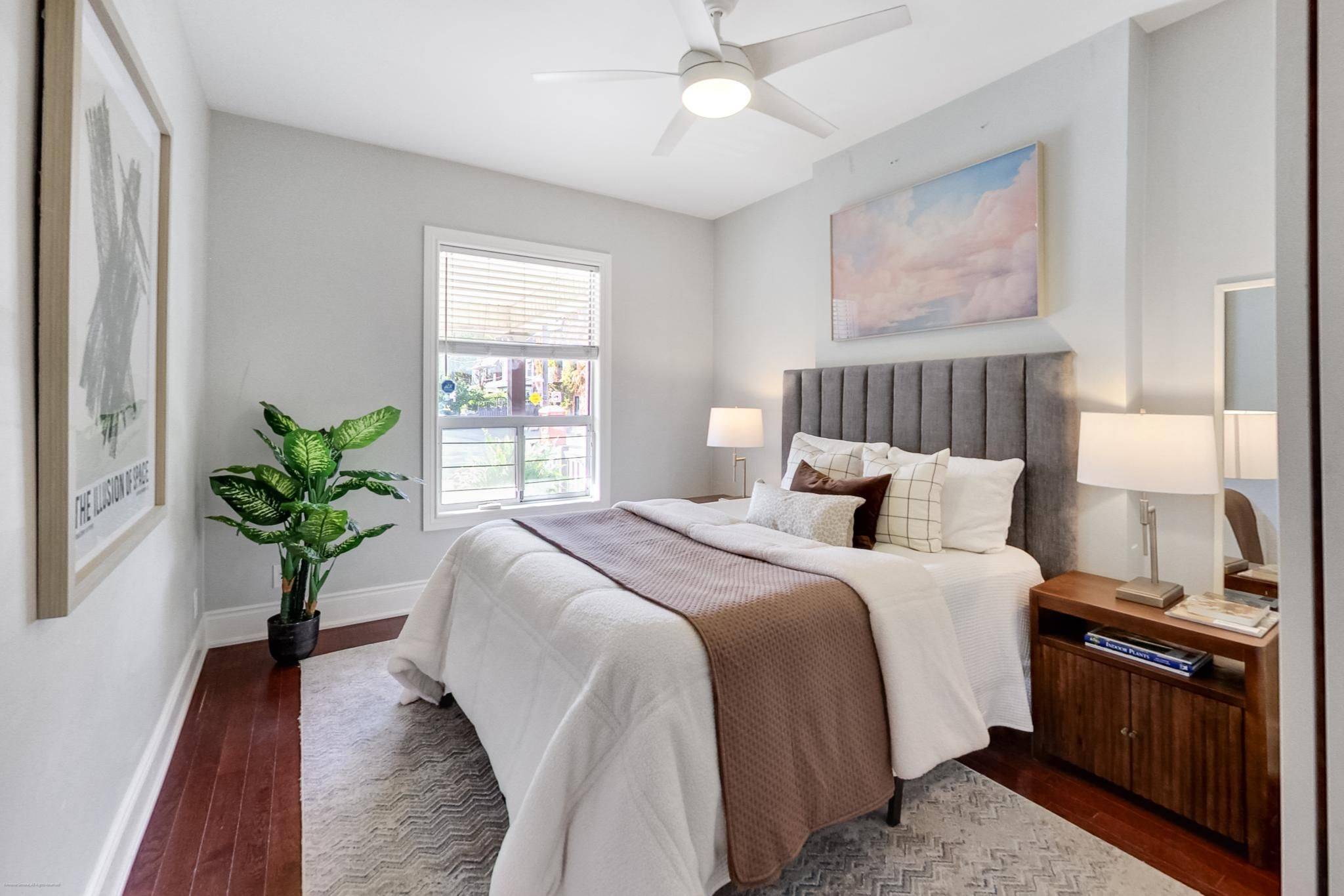 Toronto C01, ON M6G 3T6,641 Ossington AVE