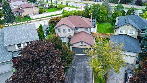 Mississauga, ON L4W 3K9,4021 Sasha CT